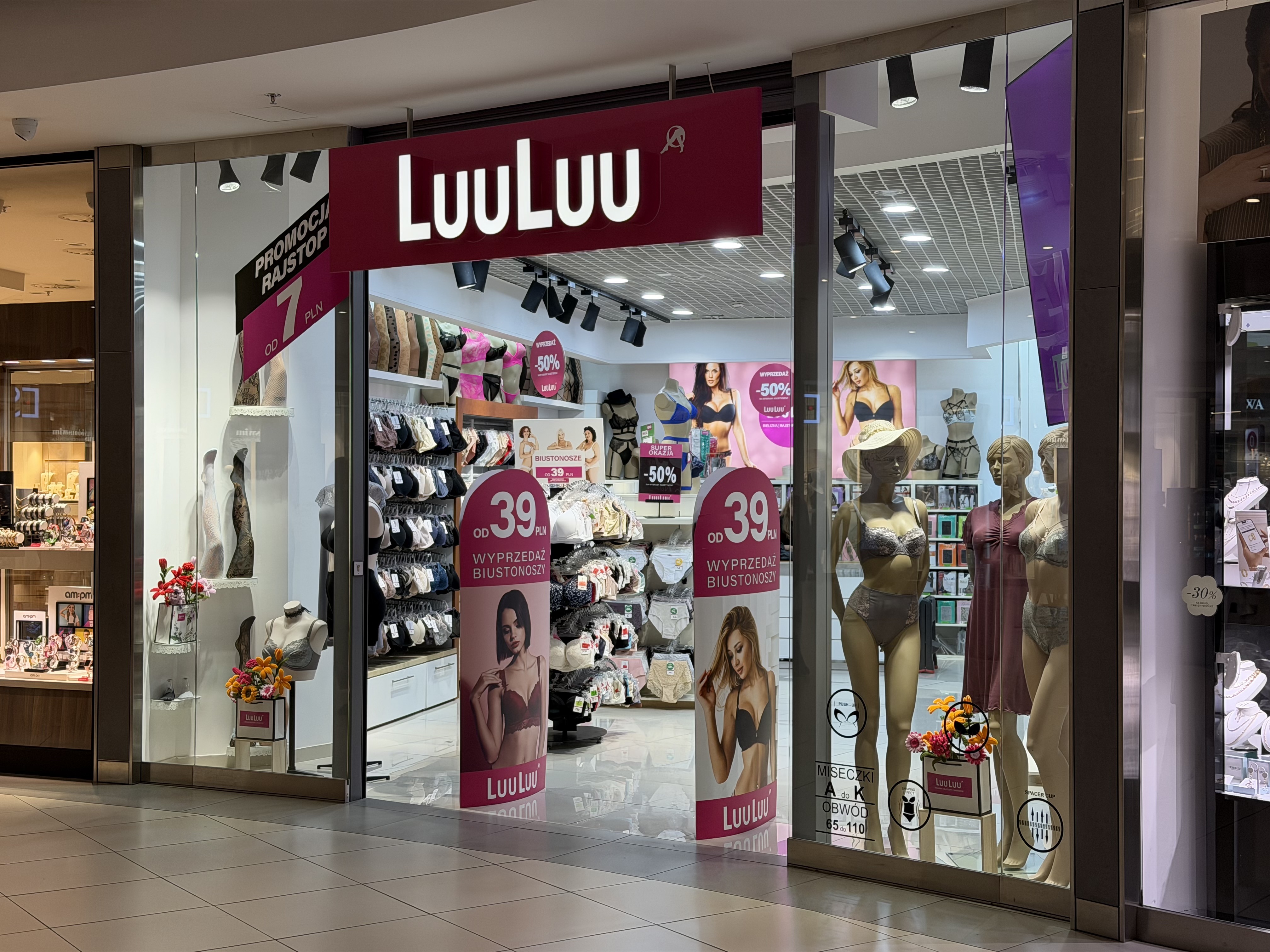 Wejście do sklepu LuuLuu w lokalizacji Galeria Morena
